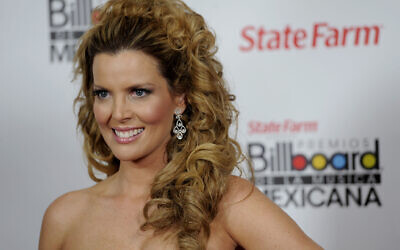 Maritza Rodriguez poses backstage at the first annual Mexican Billboard Awards on Thursday, Oct. 20, 2011, in Los Angeles. (AP Photo/Chris Pizzello)