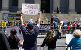 Demonstrators gathered to protest against Islamic law, foreground, stand across from counter demonstrators Saturday, June 10, 2017, in New York. (AP/Craig Ruttle)