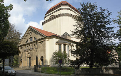 Exterior of the Goerlitz Synagogue, September 1, 2006. (CC BY-SA 3.0/ Hans Peter Schaefer/ GNU FDL)