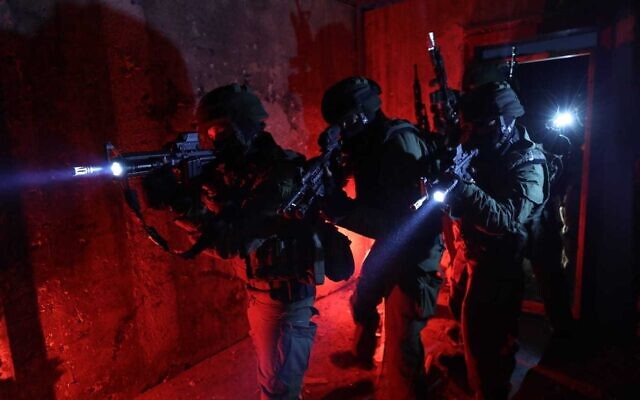 Israeli forces during an arrest operation in the West Bank city of Jenin, July 12, 2021. (Israel Police) Israeli forces during an arrest operation in the West Bank city of Jenin, July 12, 2021. (Israel Police)