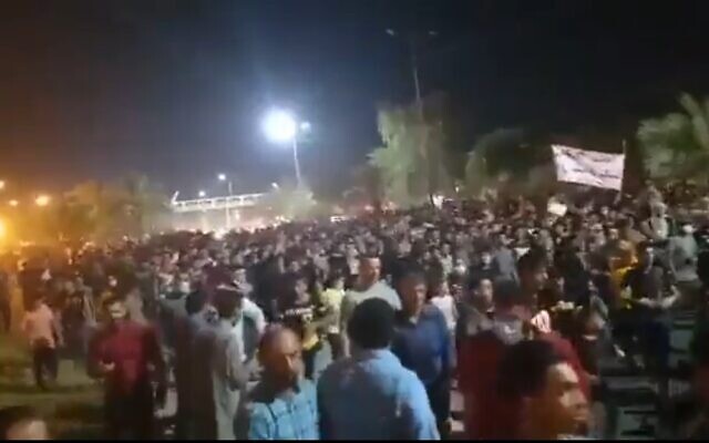 Protests over water shortages in Khuzestan province, Iran, July 2021 (video screenshot)