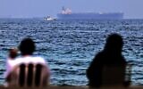 The Israeli-linked Japanese-owned tanker MT Mercer Street is seen off the port of the Gulf Emirate of Fujairah in the United Arab Emirates on August 3, 2021. (Karim SAHIB / AFP)