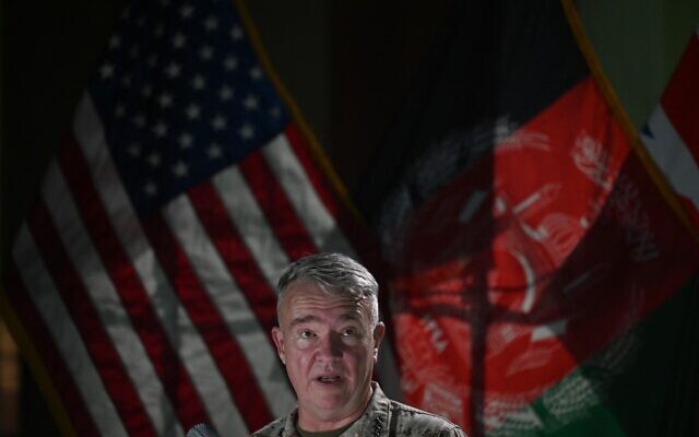Head of the US Central Command, General Kenneth McKenzie, speaks during a press conference on July 25, 2021, at the former Resolute Support headquarters in the US embassy compound in Kabul. (SAJJAD HUSSAIN / AFP) Head of the US Central Command, General Kenneth McKenzie, speaks during a press conference on July 25, 2021, at the former Resolute Support headquarters in the US embassy compound in Kabul. (SAJJAD HUSSAIN / AFP)