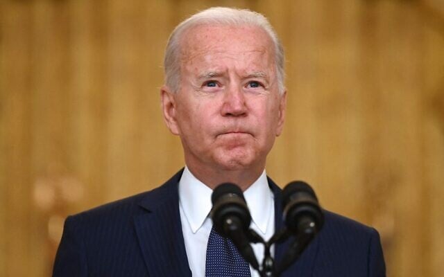 US President Joe Biden delivers remarks on the terror attack at Hamid Karzai International Airport in the East Room of the White House, Washington, DC on August 26, 2021. (Jim WATSON / AFP) US President Joe Biden delivers remarks on the terror attack at Hamid Karzai International Airport in the East Room of the White House, Washington, DC on August 26, 2021. (Jim WATSON / AFP)