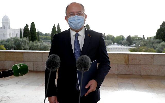 Romania's Foreign Minister Bogdan Aurescu speaks with the media as he arrives for a meeting of EU foreign ministers in Lisbon, May 27, 2021. (AP Photo/Armando Franca) Romania's Foreign Minister Bogdan Aurescu speaks with the media as he arrives for a meeting of EU foreign ministers in Lisbon, May 27, 2021. (AP Photo/Armando Franca)