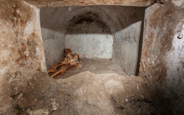 In this undated photo released by the Pompeii archeological park, a view of the tomb located in the necropolis of Porta Sarno, in an area not yet open to the public in the east of Pompeii’s urban center. (Alfio Giannotti/Pompeii Archeological Park via AP) In this undated photo released by the Pompeii archeological park, a view of the tomb located in the necropolis of Porta Sarno, in an area not yet open to the public in the east of Pompeii’s urban center. (Alfio Giannotti/Pompeii Archeological Park via AP)