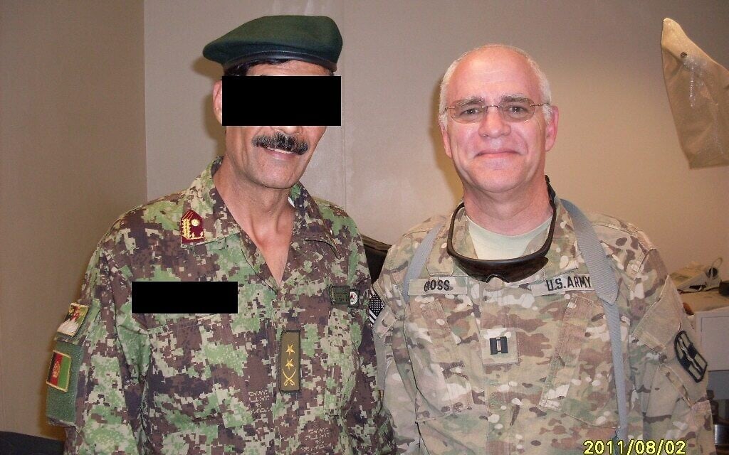 Captain Warren Gross (R) with an Afghan general (courtesy)