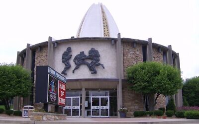 The Pro Football Hall of Fame in Canton, Ohio, June 27, 2006. (CC BY-SA 3.0 Coemgenus/Wikipedia)