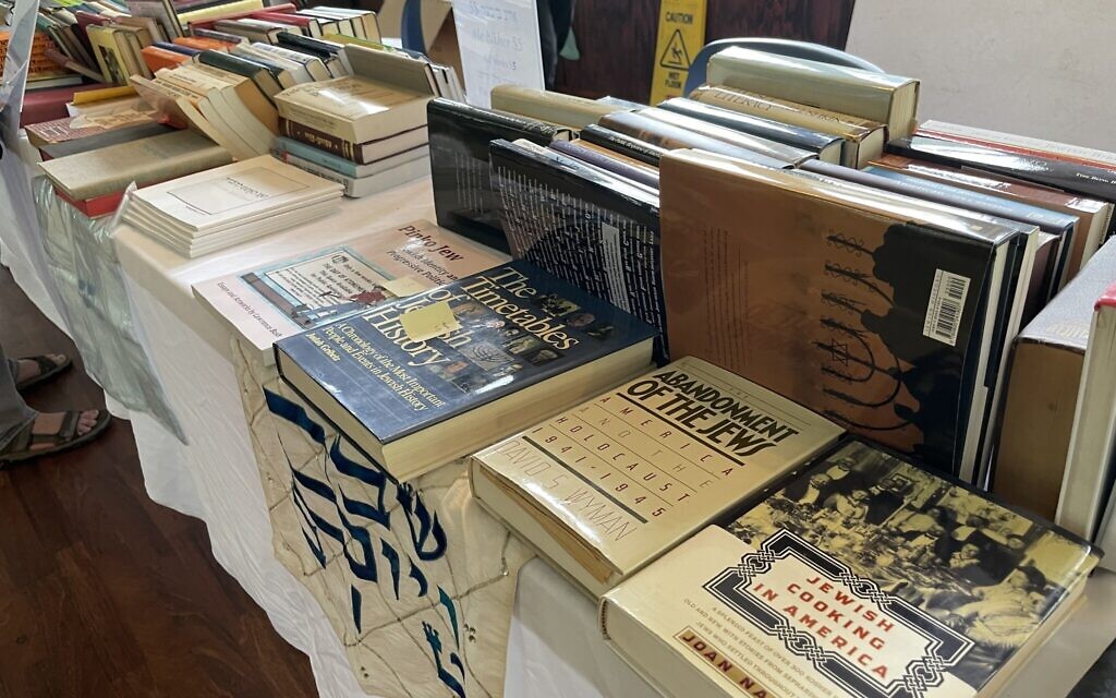 Books for sale at the Yiddishland retreat, August 2021. (Danielle Ziri)