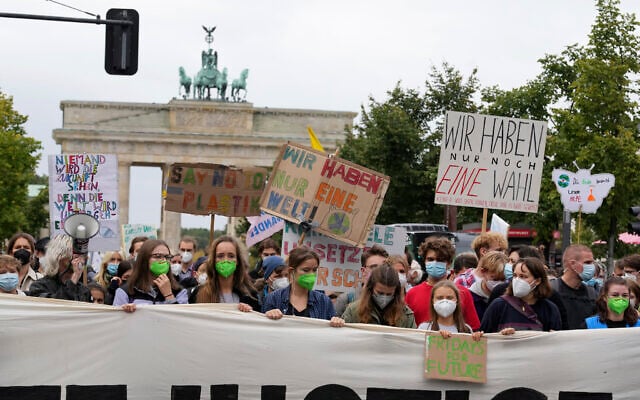Swedish climate activist Greta Thunberg joins a Fridays for Future global climate strike in Berlin, Germany, September 24, 2021. (AP Photo/Michael Sohn) Swedish climate activist Greta Thunberg joins a Fridays for Future global climate strike in Berlin, Germany, September 24, 2021. (AP Photo/Michael Sohn)