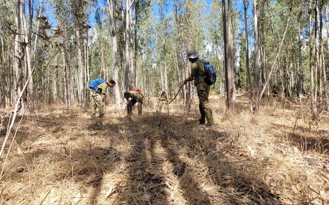 IDF trackers search a woodland area in northern Israel, on September 11, 2021, amid a manhunt for Palestinian jailbreakers. (Israel Defense Forces) IDF trackers search a woodland area in northern Israel, on September 11, 2021, amid a manhunt for Palestinian jailbreakers. (Israel Defense Forces)