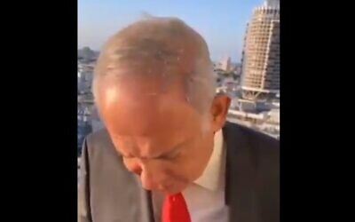 Opposition leader Benjamin Netanyahu imitating a sleeping US President Joe Biden, in a Facebook Live video, September 19, 2021. (Screen capture: Facebook)