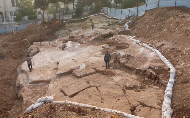 A 2,000-year-old stone quarry discovered in the Jerusalem neighborhood of Har Hotzvim. (Shai Halevi, Israel Antiquities Authority) A 2,000-year-old stone quarry discovered in the Jerusalem neighborhood of Har Hotzvim. (Shai Halevi, Israel Antiquities Authority)