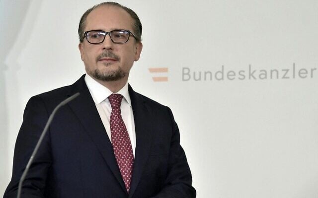 Austria's new Chancellor Alexander Schallenberg addresses a press conference at the Chancellery in Vienna on October 11, 2021, after he was sworn in. (HANS PUNZ / APA / AFP)