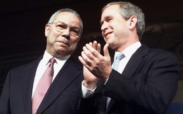 In this file photo taken on October 26, 2000, former US President and then Republican presidential candidate and Governor of Texas George W. Bush (R) and General Colin Powell (L) stand together on stage during their introduction to supporters at the Soldiers and Sailors Memorial Hall and Museum in Pittsburgh, Pennsylvania. (PAUL BUCK / AFP) In this file photo taken on October 26, 2000, former US President and then Republican presidential candidate and Governor of Texas George W. Bush (R) and General Colin Powell (L) stand together on stage during their introduction to supporters at the Soldiers and Sailors Memorial Hall and Museum in Pittsburgh, Pennsylvania. (PAUL BUCK / AFP)