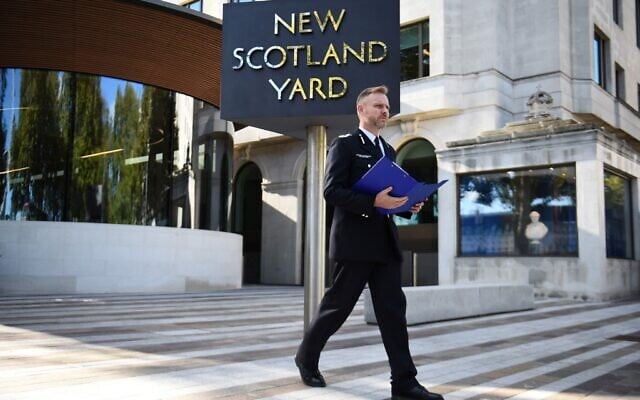Assistant Commissioner for Specialist Operations Matt Jukes preparing to update the media on the investigation into the murder of Conservative Party lawmaker David Amess, outside New Scotland Yard in south west London on October 21, 2021. (Daniel Leal-Ollivas/AFP) Assistant Commissioner for Specialist Operations Matt Jukes preparing to update the media on the investigation into the murder of Conservative Party lawmaker David Amess, outside New Scotland Yard in south west London on October 21, 2021. (Daniel Leal-Ollivas/AFP)