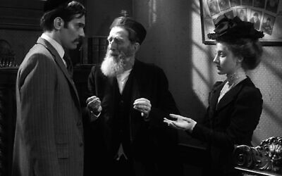 Still from the 1975 film 'Hester Street.' (Cohen Film Collection/ via JTA)