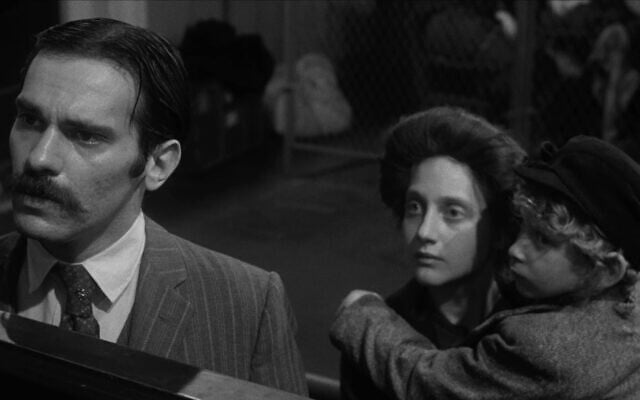 Still from the 1975 film 'Hester Street.' (Cohen Film Collection/ via JTA)