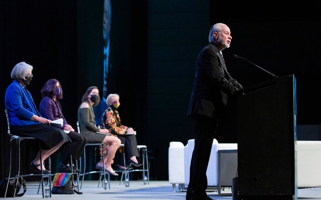 Rabbi Jeffrey Myers gives the invocation on the first day of the Eradicate Hate Global Summit in Pittsburgh, October 18, 2021. (AP Photo/Rebecca Droke)