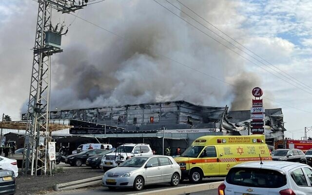 A fire at the Z Center shopping mall in the central Israel town of Qalansawe, on October 16, 2021. (Fire and Rescue Services) A fire at the Z Center shopping mall in the central Israel town of Qalansawe, on October 16, 2021. (Fire and Rescue Services)