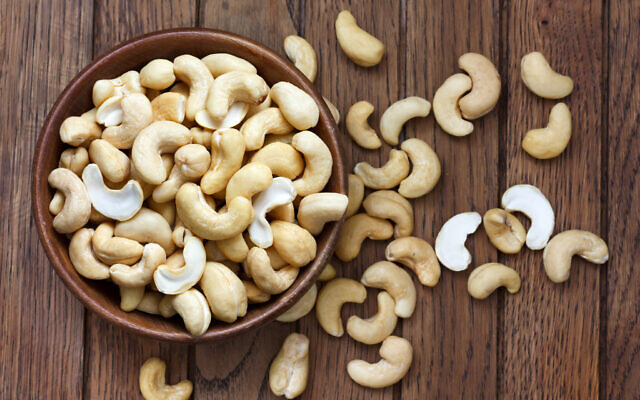 Illustrative: A bowl of cashew nuts. (etiennevoss/iStock)