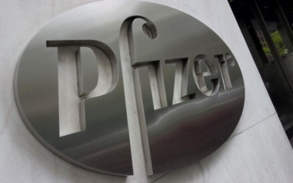 The Pfizer company logo at the drug company's headquarters in New York. (Don EMMERT / AFP) The Pfizer company logo at the drug company's headquarters in New York. (Don EMMERT / AFP)