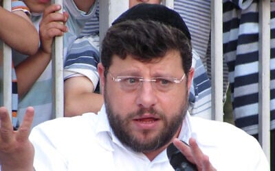 Chaim Walder in 2011. (CC BY-SA Yoninah/Wikimedia Commons)