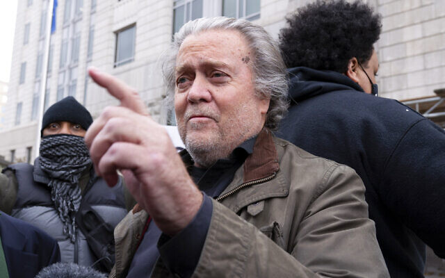 Former White House strategist Steve Bannon arrives at the FBI Washington Field Office, November 15, 2021, in Washington. (AP Photo/Jose Luis Magana) Former White House strategist Steve Bannon arrives at the FBI Washington Field Office, November 15, 2021, in Washington. (AP Photo/Jose Luis Magana)