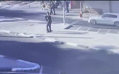 Screen capture from security camera video that led to charges being dropped against four Arab Israeli men accused of beating an off-duty IDF soldier. (Channel 12 News)