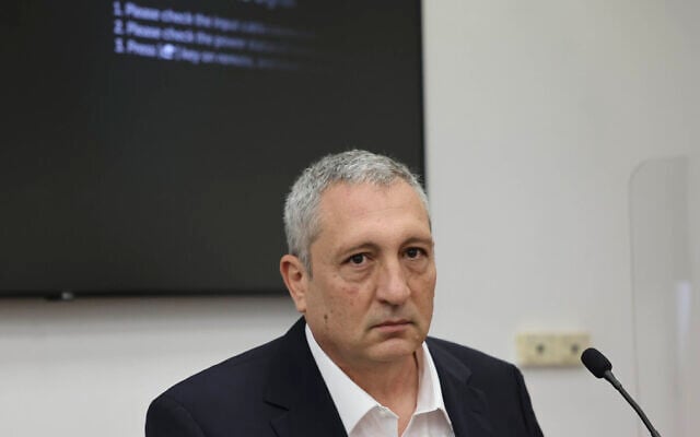 Nir Hefetz at a hearing at the Jerusalem District Court on November 29, 2021 (Yonatan Sindel/Flash90) Nir Hefetz at a hearing at the Jerusalem District Court on November 29, 2021 (Yonatan Sindel/Flash90)
