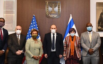 Prime Minister Naftali Bennett meets with a US Congressional delegation led by Rep. Rosa DeLauro in Jerusalem, November 9, 2021 (Haim Zach/GPO)