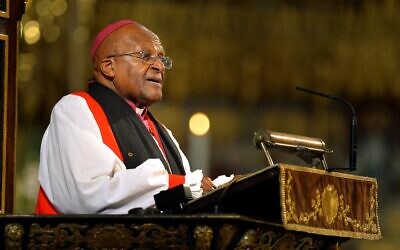 In this file photo taken on March 03, 2014 South African Archbishop Desmond Tutu speaks during a memorial service for former South African president Nelson Mandela at Westminster Abbey in London (JOHN STILLWELL / POOL / AFP)