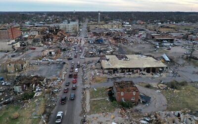 An aerial view of homes and business destroyed by a tornado in Mayfield, Kentucky, on December 11, 2021 (SCOTT OLSON / GETTY IMAGES NORTH AMERICA / Getty Images via AFP)