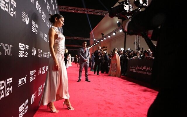US DJ, model, and YouTube personality Chantel Taleen Jeffries, poses on the red carpet of the first edition of the Red Sea Film Festival edition of the Red Sea film festival in the Saudi city of Jeddah, on December 6, 2021. (PATRICK BAZ / Red Sea Film Festival) US DJ, model, and YouTube personality Chantel Taleen Jeffries, poses on the red carpet of the first edition of the Red Sea Film Festival edition of the Red Sea film festival in the Saudi city of Jeddah, on December 6, 2021. (PATRICK BAZ / Red Sea Film Festival)