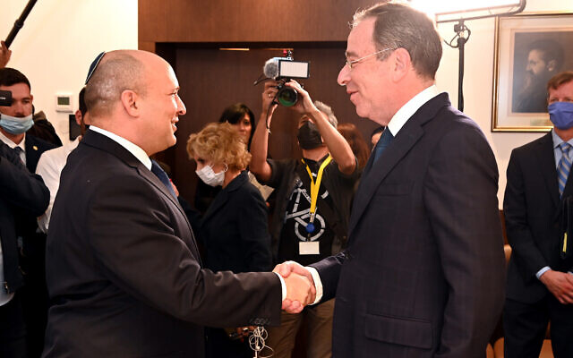 US Ambassador to Israel Tom Nides meets Prime Minister Naftali Bennett at the prime minister's office in Jerusalem on December 5, 2021. (Matty Stern/US Embassy Jerusalem) US Ambassador to Israel Tom Nides meets Prime Minister Naftali Bennett at the prime minister's office in Jerusalem on December 5, 2021. (Matty Stern/US Embassy Jerusalem)