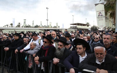 Jewish worshippers pray at the gravesite of the Baba Sali during the annual pilgrimage held in his memory in the southern Israeli town of Netivot on January 30, 2017. (Yaakov Cohen/Flash90)