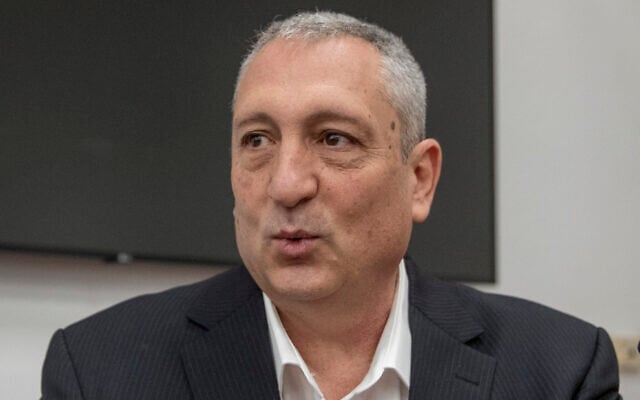 Nir Hefetz at the Jerusalem District Court, on December 28, 2021. (Olivier Fitoussi/Flash90)
