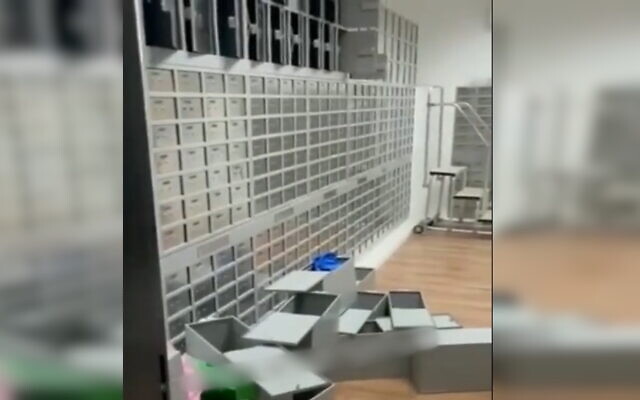 Safes inside the Ruthenium vault complex in Tel Aviv, after a break-in, on December 30, 2021. (Screenshot: Channel 13) Safes inside the Ruthenium vault complex in Tel Aviv, after a break-in, on December 30, 2021. (Screenshot: Channel 13)