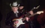 Bob Dylan performs at the 44th Annual Grammy Awards in Los Angeles, California, February 26, 2002. (Hector Mata/AFP)