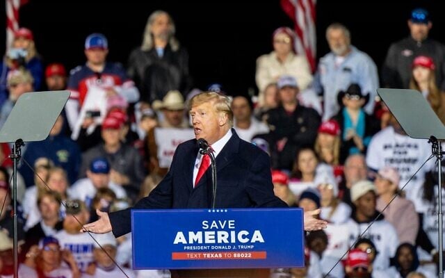 Former US president Donald Trump speaks during his 'Save America' rally at the Montgomery County Fairgrounds in Conroe, Texas, on January 29, 2022. (Brandon Bell / GETTY IMAGES NORTH AMERICA / Getty Images via AFP) Former US president Donald Trump speaks during his 'Save America' rally at the Montgomery County Fairgrounds in Conroe, Texas, on January 29, 2022. (Brandon Bell / GETTY IMAGES NORTH AMERICA / Getty Images via AFP)