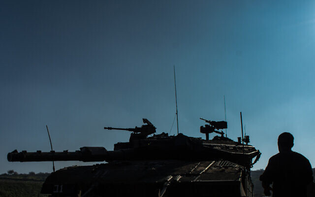 Illustrative: An IDF tank is seen in the Golan Heights on January 20, 2015. (Basal Awidat/Flash90)