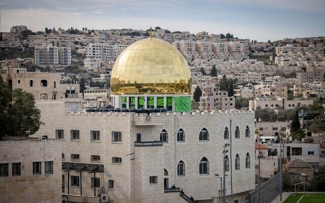 View of the new golden dome built on top of the Abdul Rachman mosque in Beit Safafa, Jerusalem, December 16, 2021 (Yonatan Sindel/Flash90) View of the new golden dome built on top of the Abdul Rachman mosque in Beit Safafa, Jerusalem, December 16, 2021 (Yonatan Sindel/Flash90)