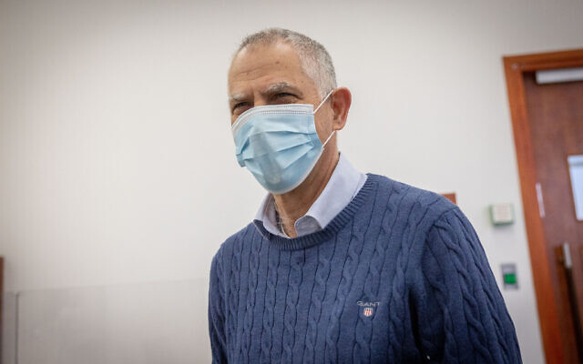 Arnon Mozes seen during a court hearing in Jerusalem, on December 29, 2021. (Yonatan Sindel/Flash90) Arnon Mozes seen during a court hearing in Jerusalem, on December 29, 2021. (Yonatan Sindel/Flash90)
