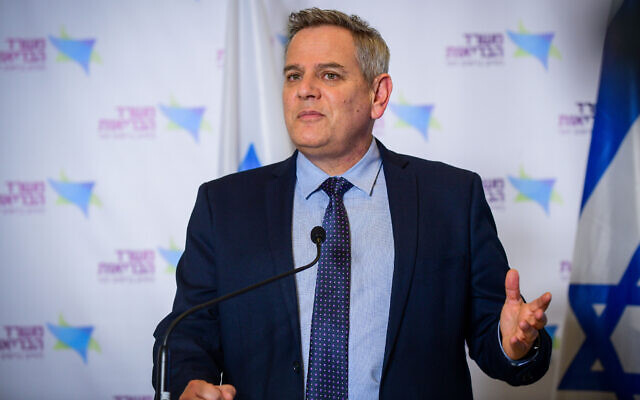 Health Minister Nitzan Horowitz speaks during a press conference about COVID-19, on December 30, 2021. (Avshalom Sassoni/Flash90) Health Minister Nitzan Horowitz speaks during a press conference about COVID-19, on December 30, 2021. (Avshalom Sassoni/Flash90)