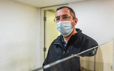 Dr. Guy Rofe at the Magistrate's Court in Haifa, January 4, 2022 (Alon Nadav/Flash90)
