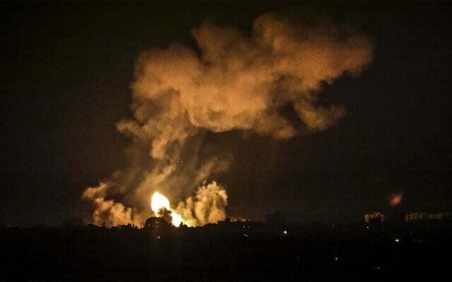 File: Smoke and fire following an airstrike in Khan Yunis in the southern Gaza Strip, early on January 2, 2022. (Said Khatib/AFP) File: Smoke and fire following an airstrike in Khan Yunis in the southern Gaza Strip, early on January 2, 2022. (Said Khatib/AFP)