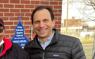 Craig Greenberg campaigns for mayor in Louisville, Kentucky, February 11, 2022. (Twitter via JTA)