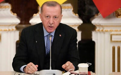 Turkey's President Recep Tayyip Erdogan attends a joint news conference with Ukrainian President Volodymyr Zelensky following their talks in Kyiv, Ukraine, February 3, 2022. (AP Photo/Efrem Lukatsky)