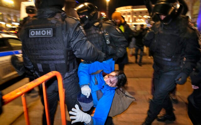 Police detain a demonstrator during an action against Russia's attack on Ukraine in St. Petersburg, Russia, February 26, 2022. (AP Photo/Dmitri Lovetsky) Police detain a demonstrator during an action against Russia's attack on Ukraine in St. Petersburg, Russia, February 26, 2022. (AP Photo/Dmitri Lovetsky)