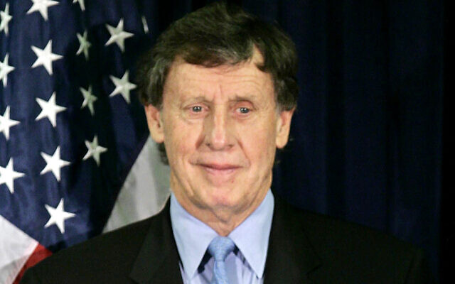 Richard Blum in San Francisco, on November 7, 2006. Blum, the husband of Sen. Dianne Feinstein, D-Calif., has died after a long battle with cancer. He was 86. (AP Photo/Paul Sakuma, File) Richard Blum in San Francisco, on November 7, 2006. Blum, the husband of Sen. Dianne Feinstein, D-Calif., has died after a long battle with cancer. He was 86. (AP Photo/Paul Sakuma, File)